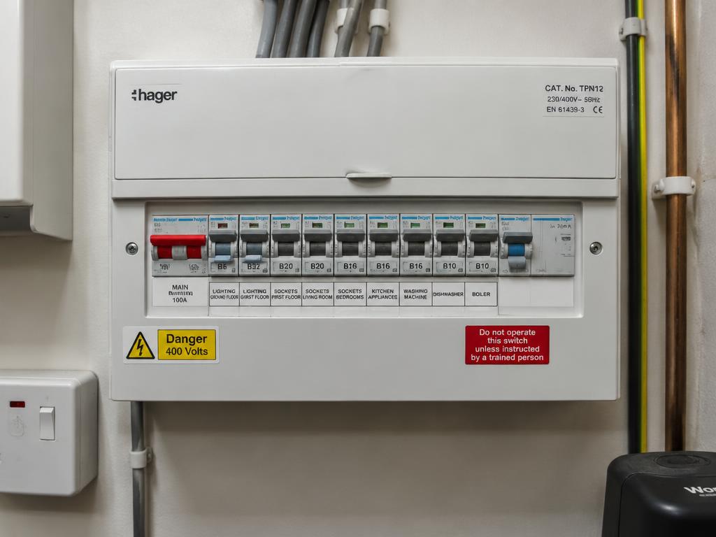 Illustrative project: Consumer unit upgrade